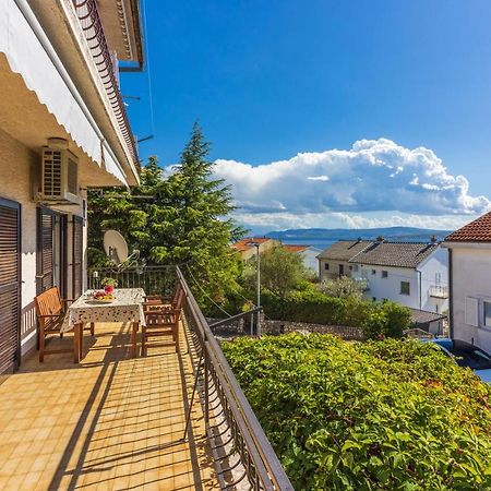 Apartment Suzy Dramalj Exterior foto