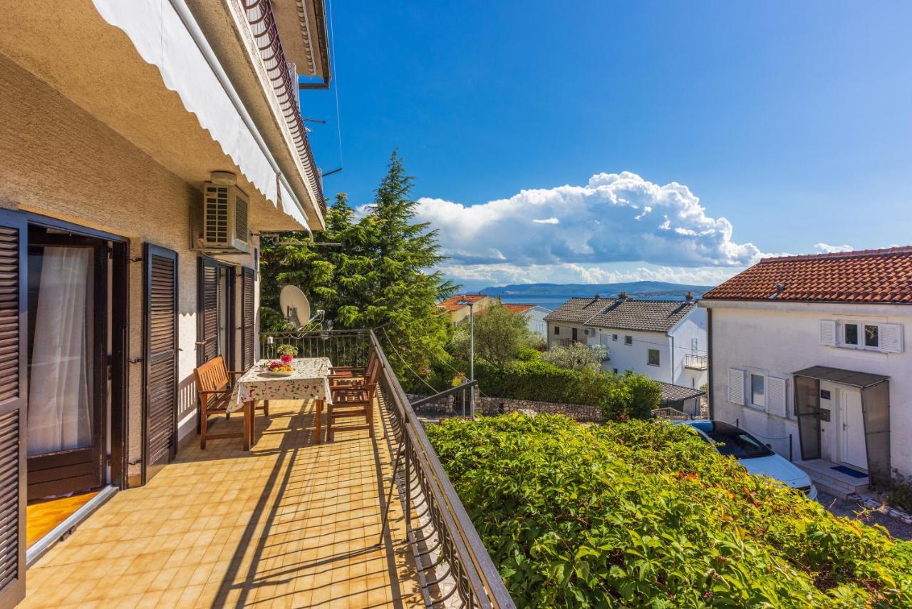 Apartment Suzy Dramalj Exterior foto