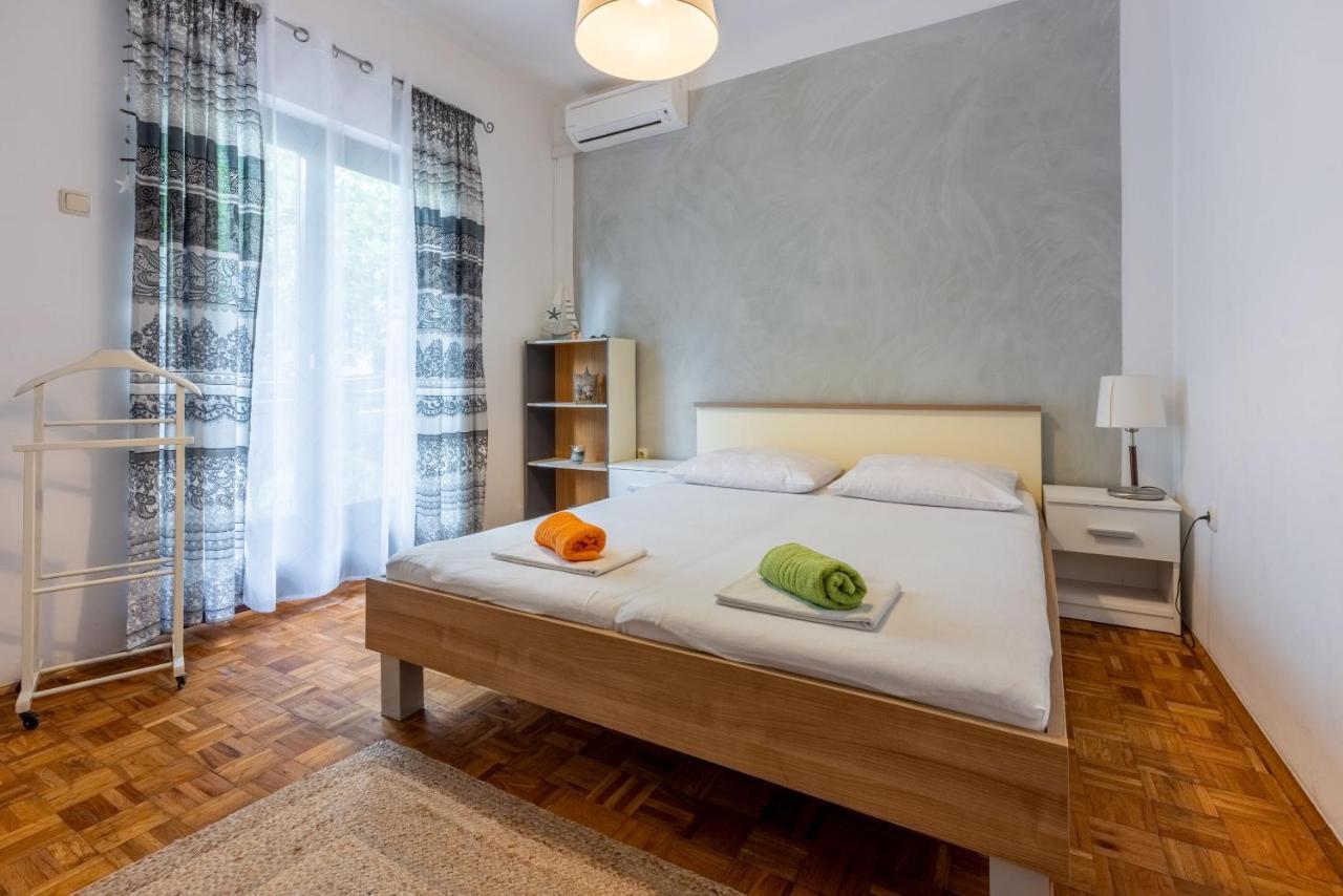 Apartment Suzy Dramalj Exterior foto